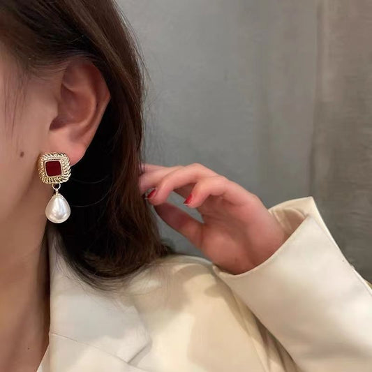 Live Broadcast High Sense Temperamental Pearl Earrings
