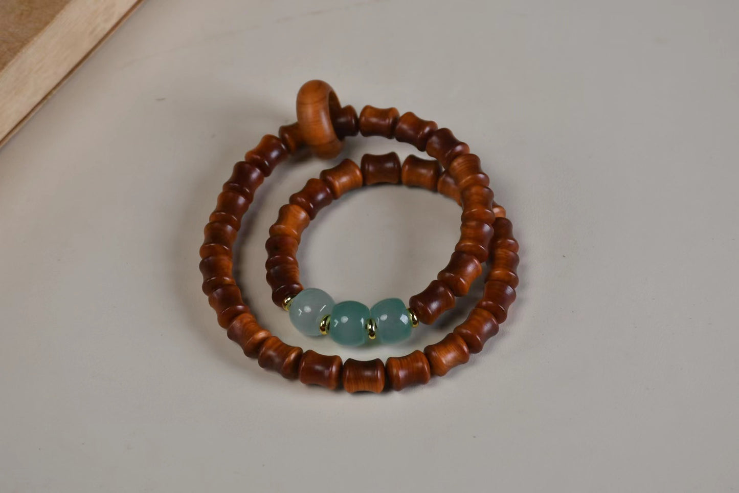 Women's & Men's Arborvitae Lightning Transparent Buddha Beads Live Studio Drainage Temple Bracelet