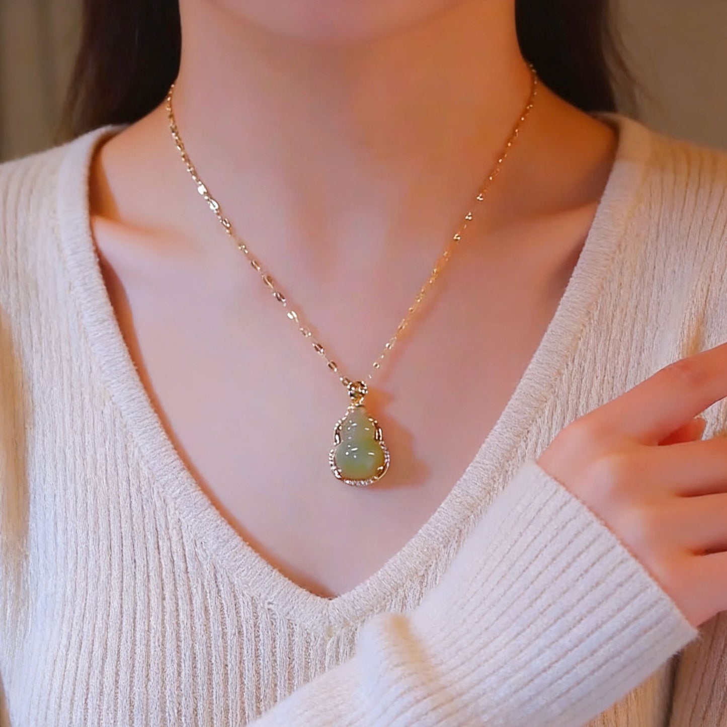 Titanium Steel No Fading Gourd Light Luxury Temperament Fashion Short Necklace