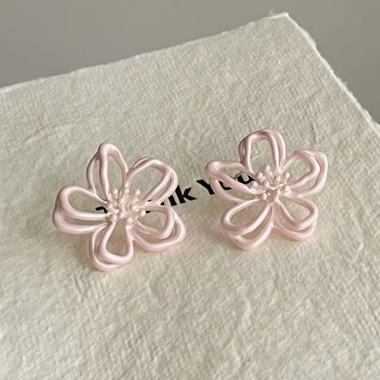 Sweet Style Pink Openwork Flower Fresh Stud Earrings