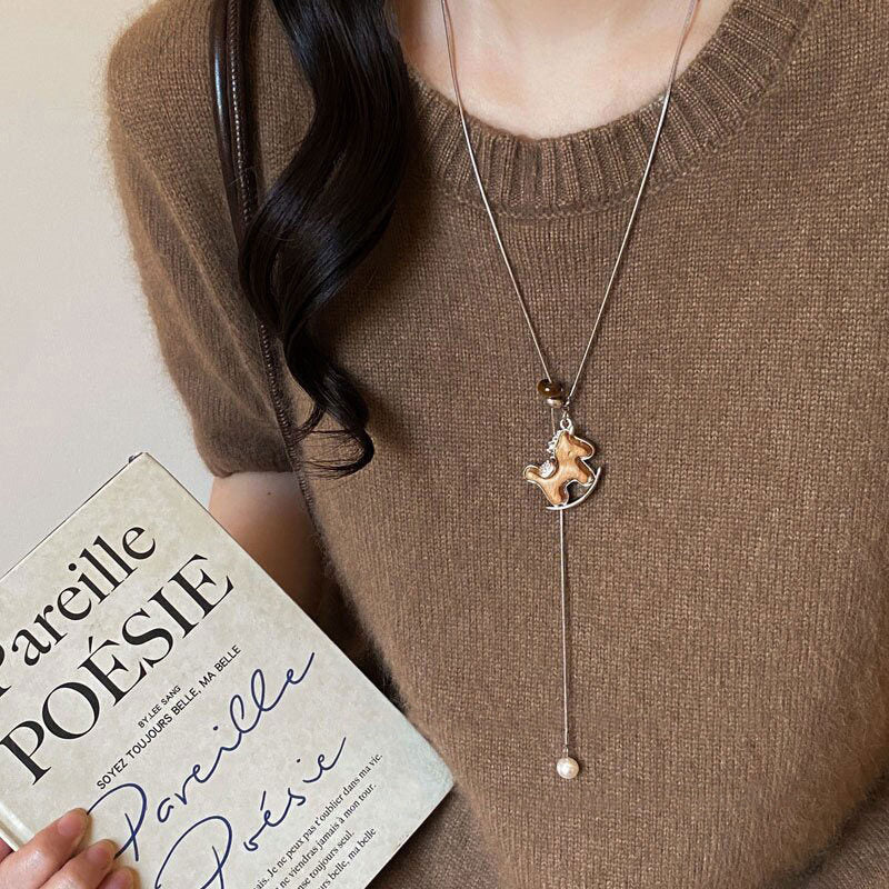 Women's Flower For Light Luxury Minority Design Vintage Sweater Chain Everyday Necklace