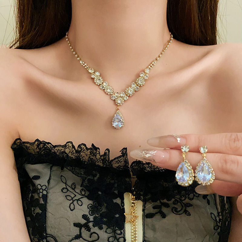 Palace Style Temperamental Minority Clavicle Chain Light Necklaces