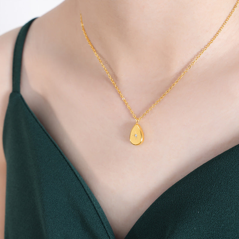 Geometric Square Inlaid Zircon Clavicle Chain Plated Necklaces