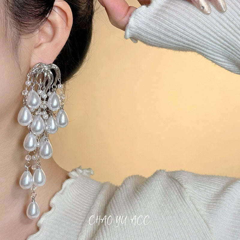 French Entry Lux Pearl Waterfall Tassel Fashion Niche Design Earrings