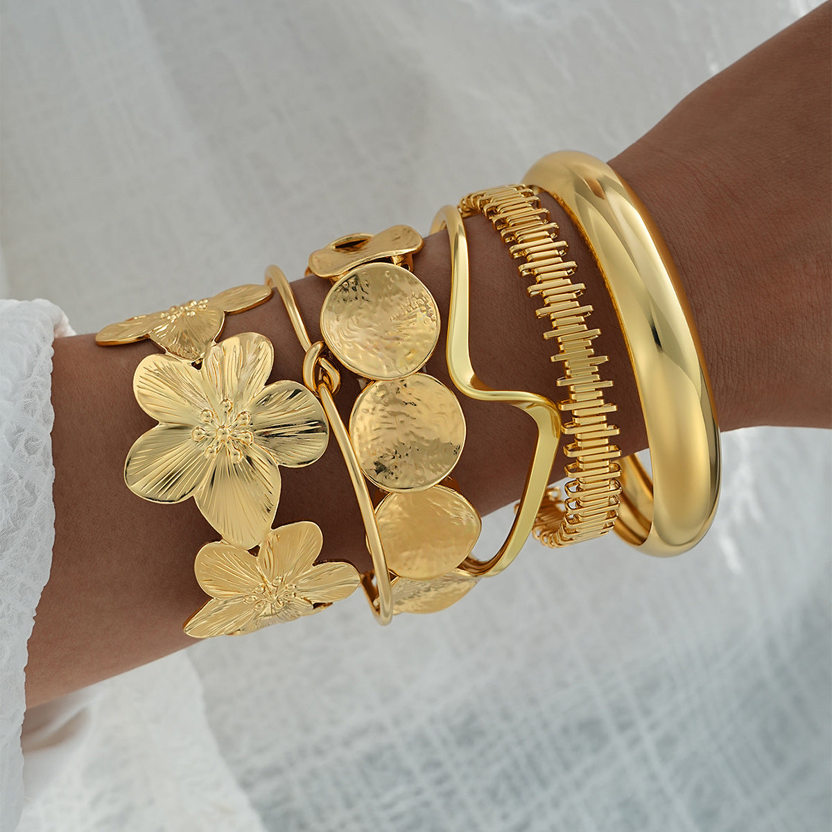 Leaves Glossy Irregular With Personality Stripes Bracelets