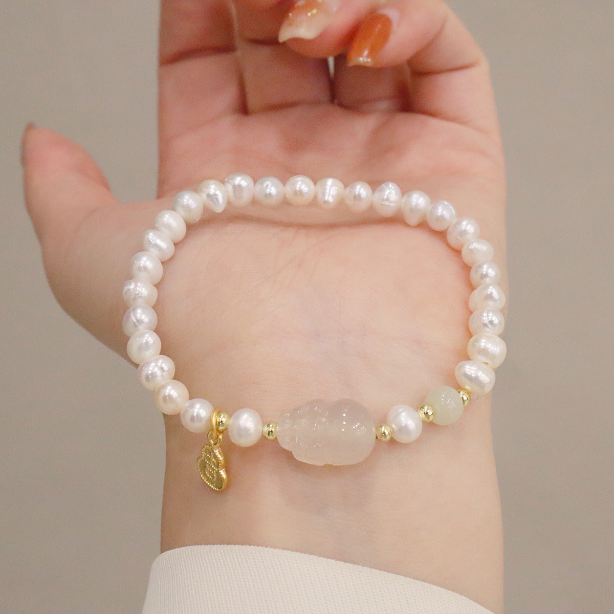 Natural Freshwater Pearl Chinese Style Calabash Pendent Bracelet