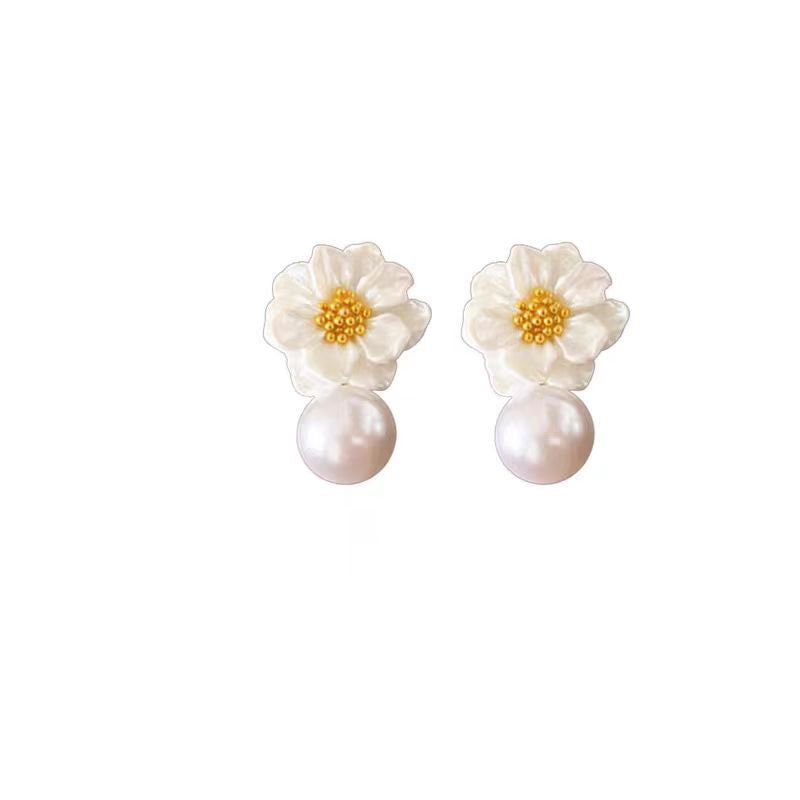 Fairy White Flower Pearl Niche Design Advanced French Entry Lux Rings