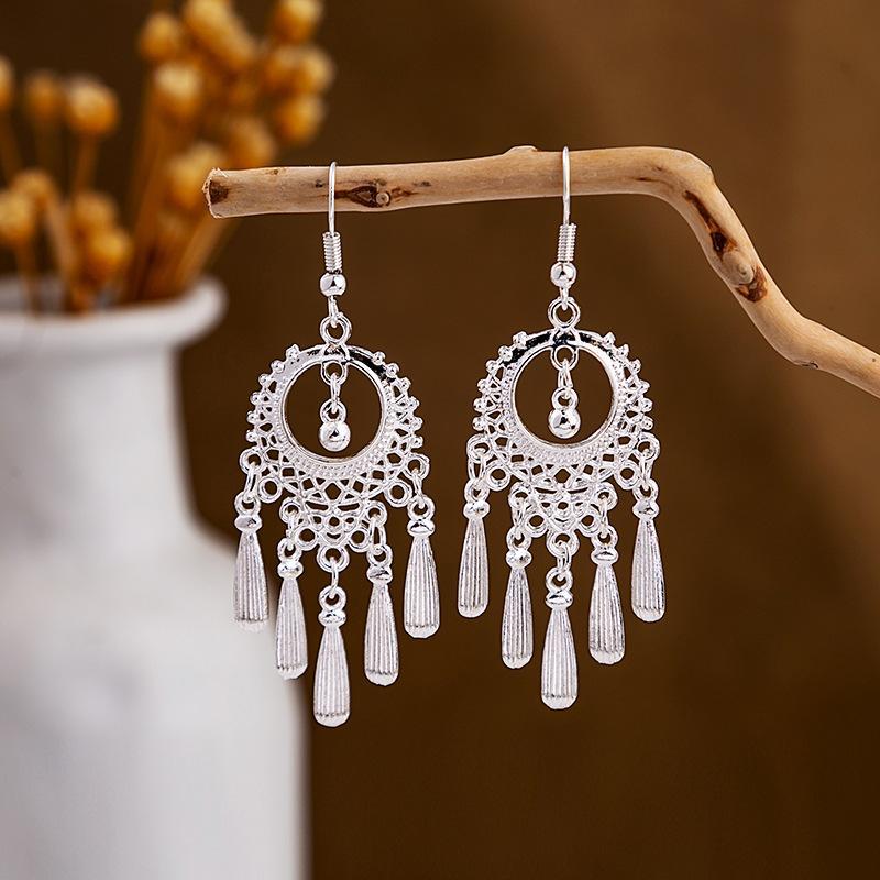 Miao Sier Personality Hollow Out Leaf-shaped Fashion Earrings
