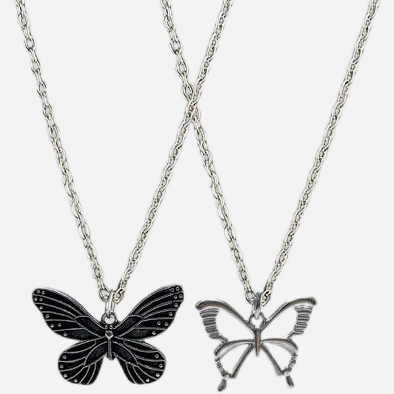 Women's Retro Hollow Butterfly Hip Hop Sweet Cool Trendy Necklace