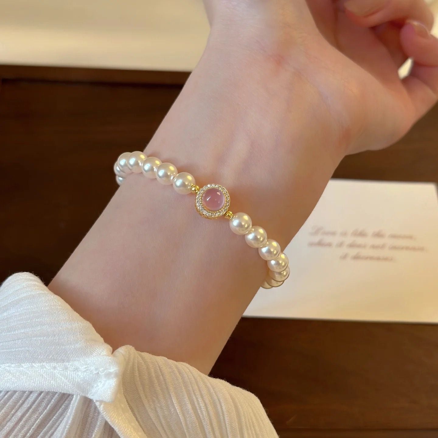 Sea Blue Pearl Light Luxury Minority Delicate Bracelet