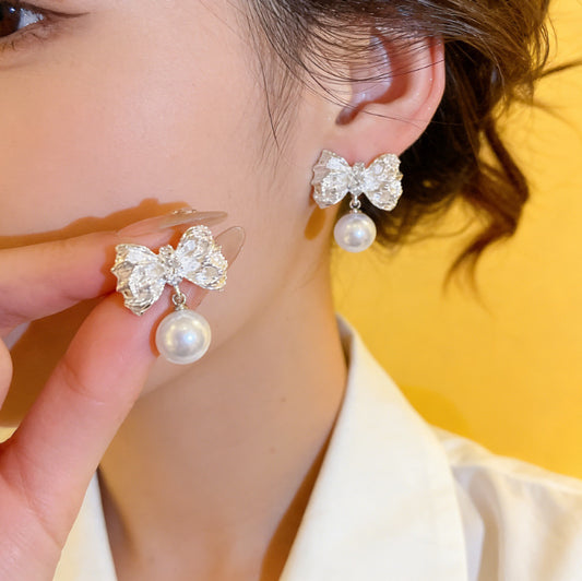 Bow Pearl Simple Niche High Sense Pendants