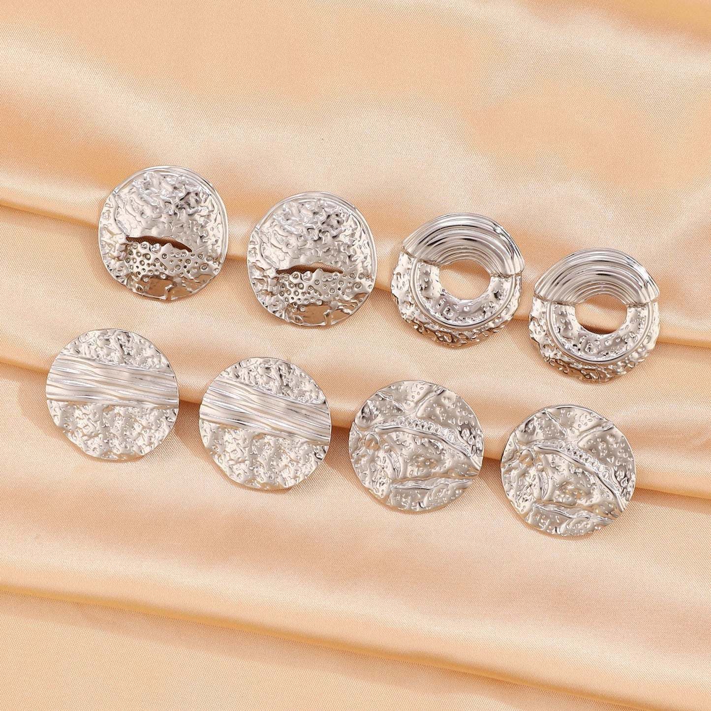 Retro Stainless Steel Round Pleated Pattern Vein Gold Earrings