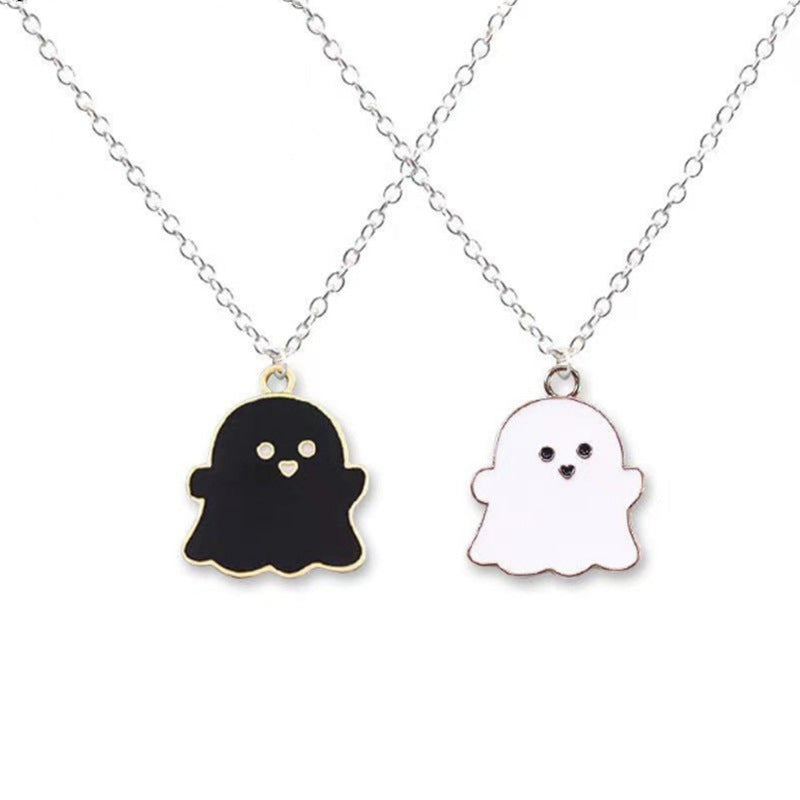 And White Ghost Sweet Cool Creative Necklaces