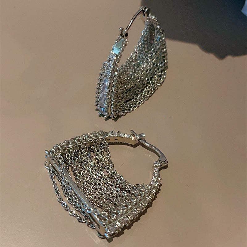 Style Bag Chain Tassel Clip High-grade Catwalk Fashion Elegant Light Ear Buckle