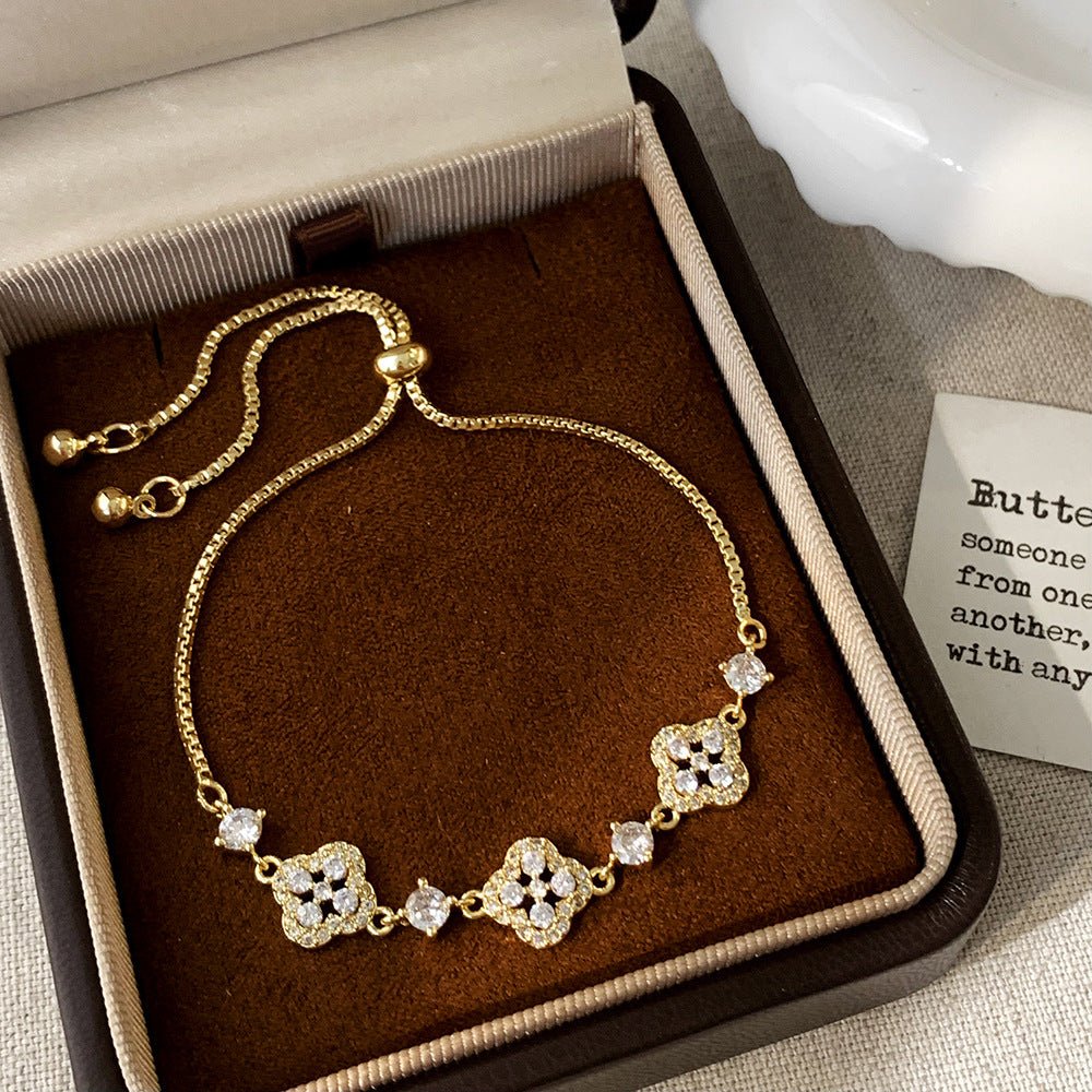 Women's Inlay Fritillary Four-leaf Flower Pull-out Light Luxury High-grade Bracelets