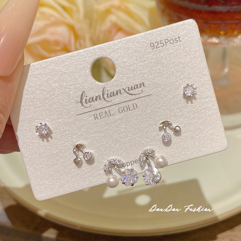 Women's Needle One Card Three Pairs Earings Small Delicate Summer High-grade Stud Earrings