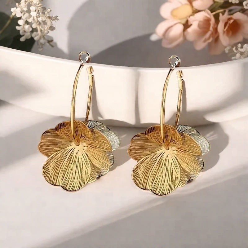 Luxury High-grade Flower Niche Personality Trendy Design Earrings