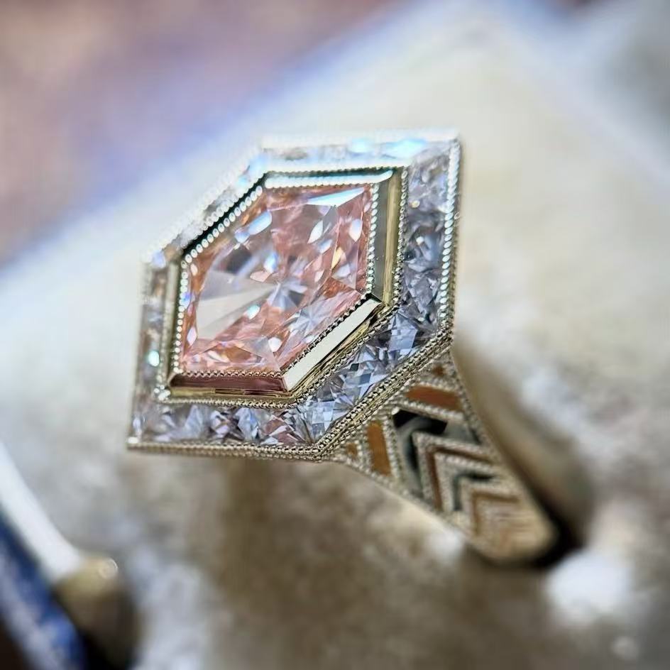Women's Environmental Protection Alloy Simple Gold-plated Inlaid Ring