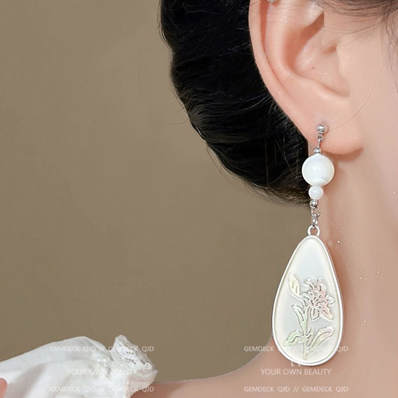 Women's Lovely Geometric Simple Flower Trendy Elegant Earrings