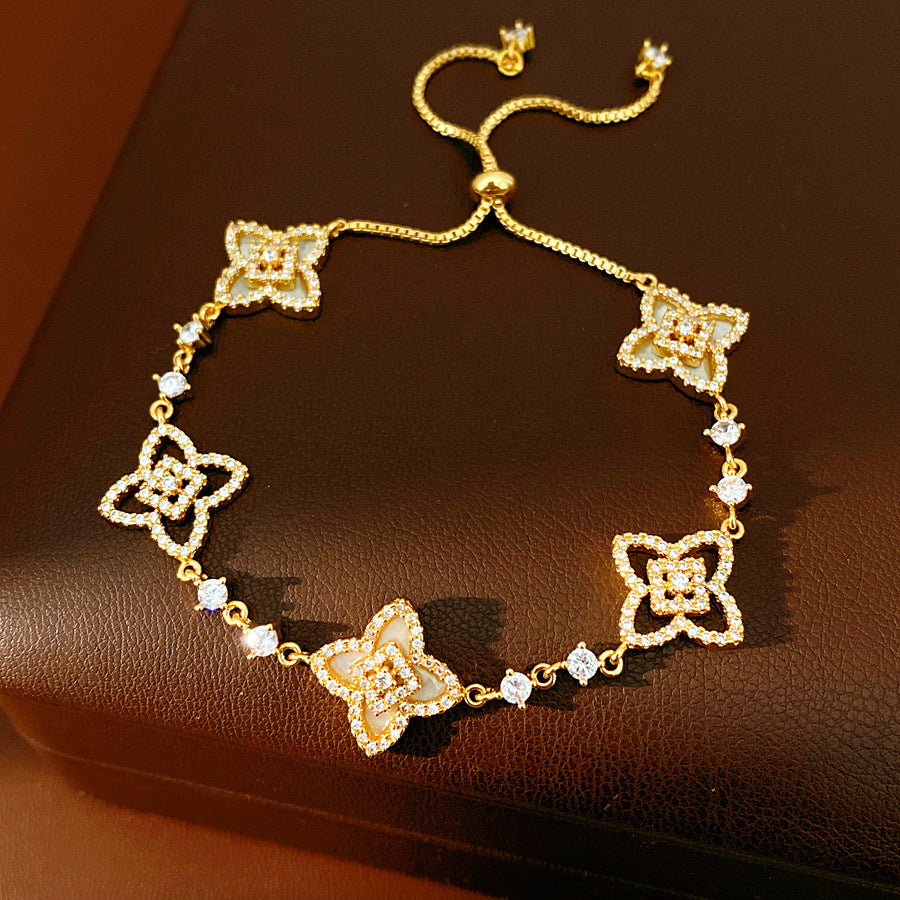 With Diamond Round Exquisite Fashion Retro Unique Design Light Luxury Bracelets