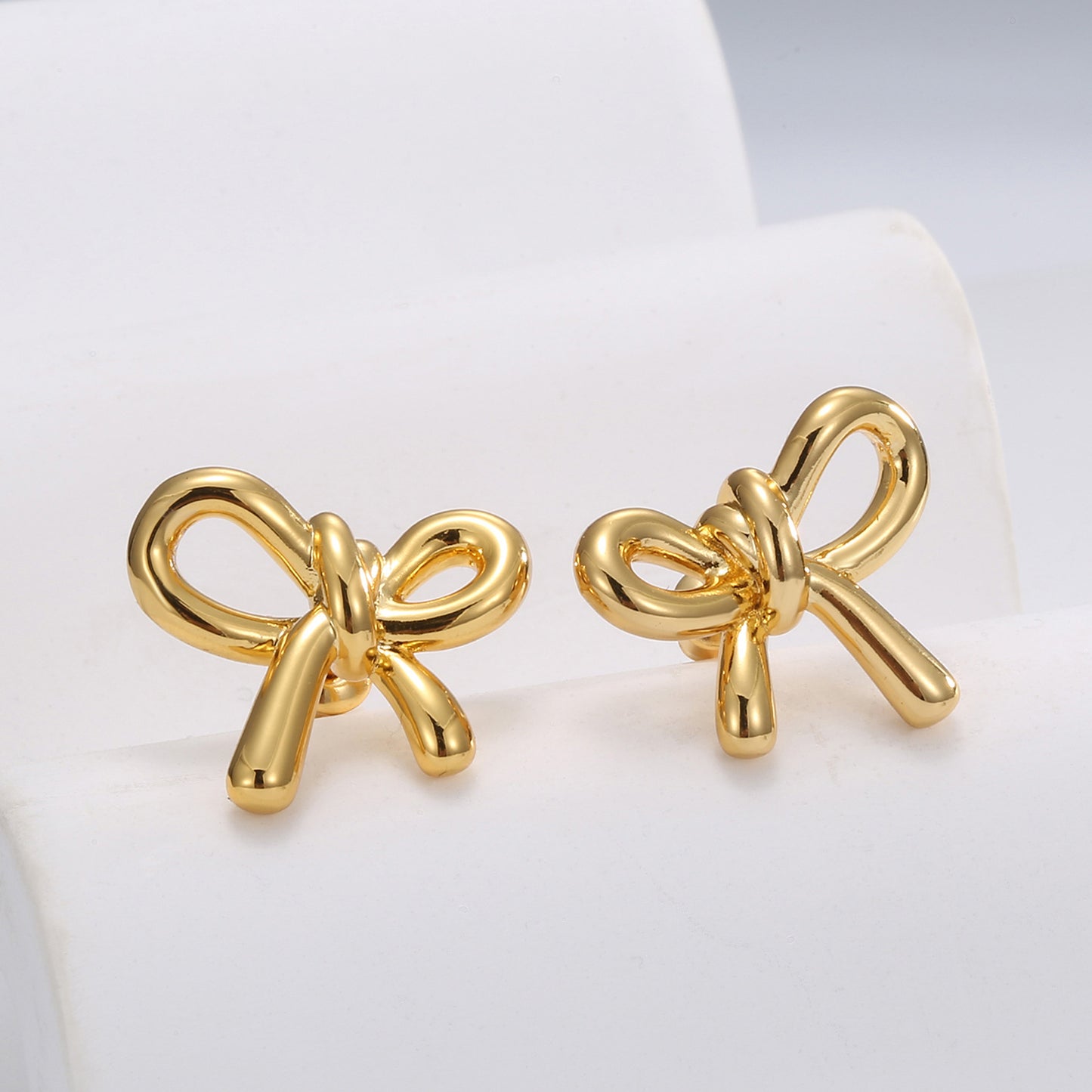 Women's Aloofness Style Suit Design Delicate Diamond Elegant Earrings