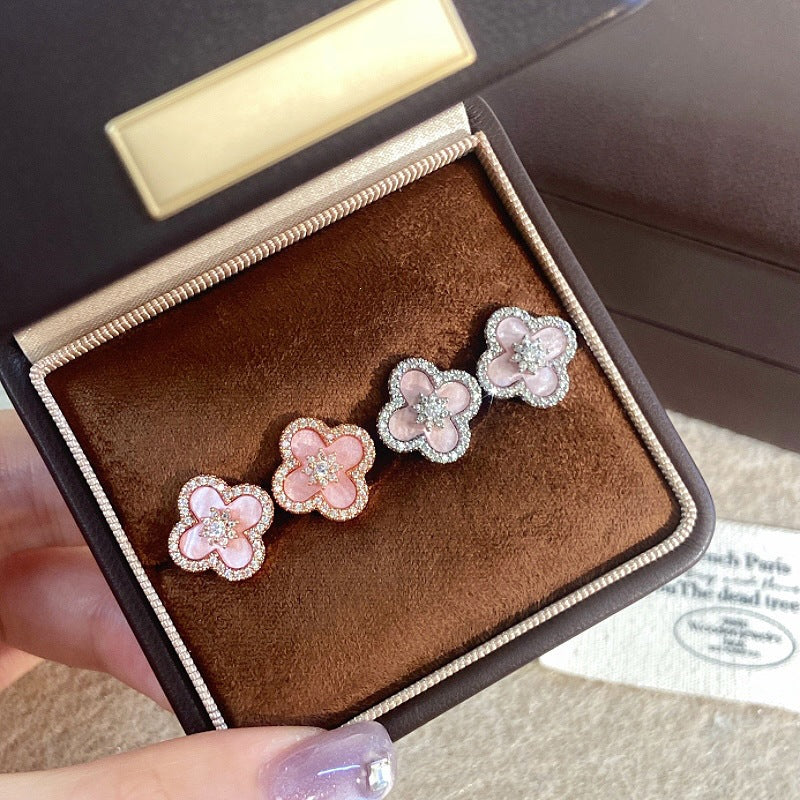 Women's For Niche Design Light Luxury Classic Style Versatile Stud Earrings