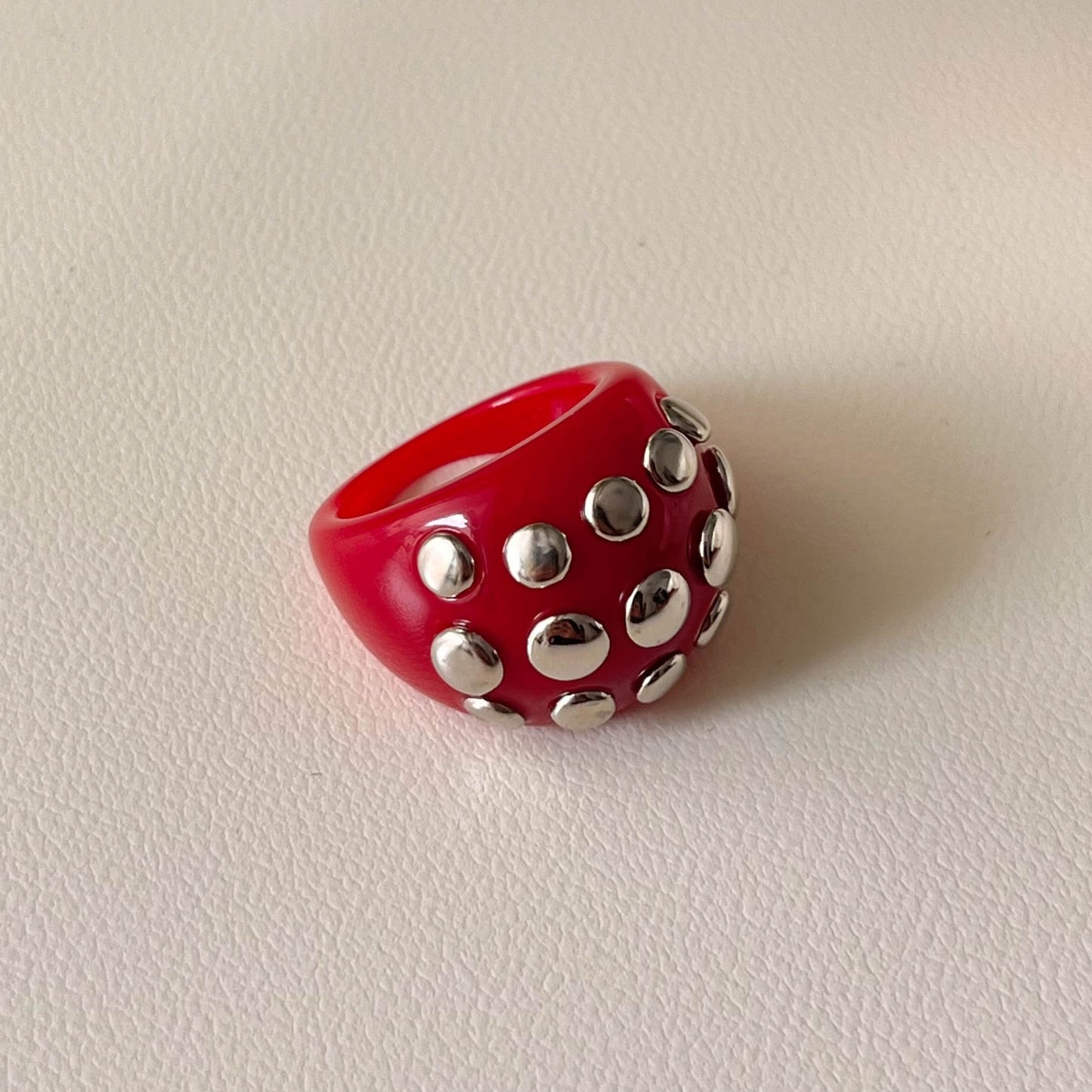 Vintage Rivet Resin Personality Fashion Design Rings