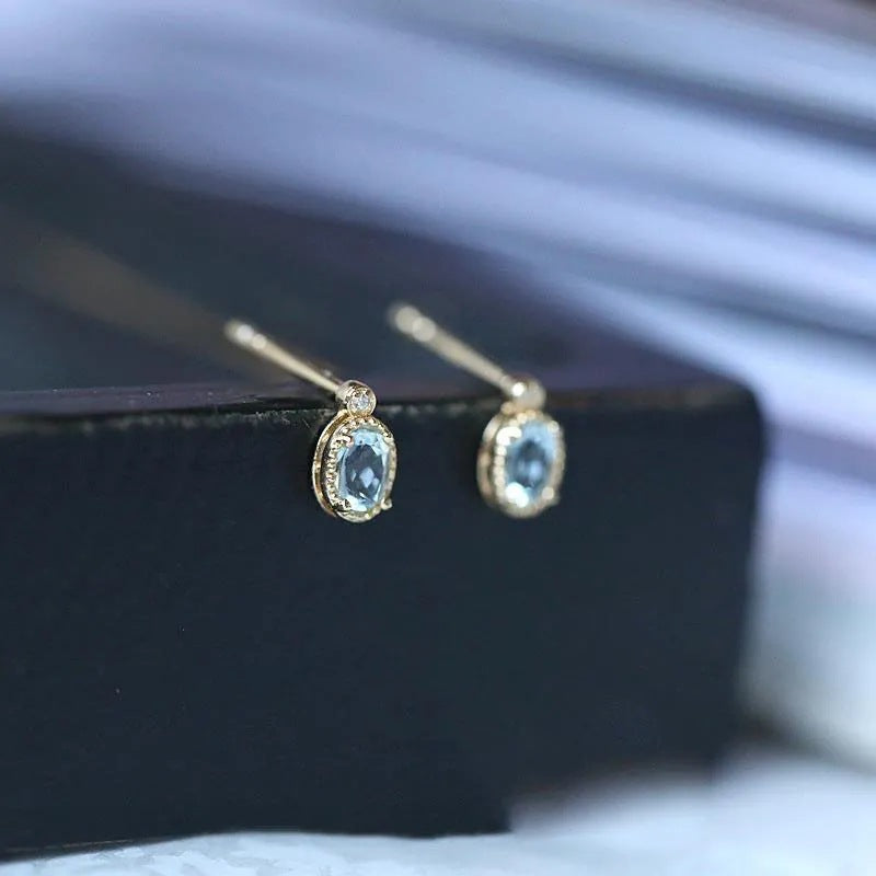 Small Exquisite Sky Topaz Sier Needle Rings