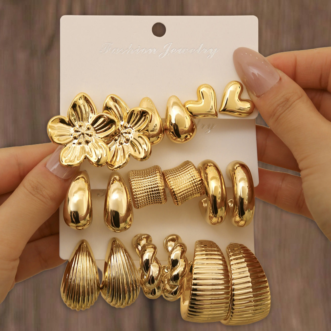 Women's Gold Geometric Fashionable High Sense Combination Earrings