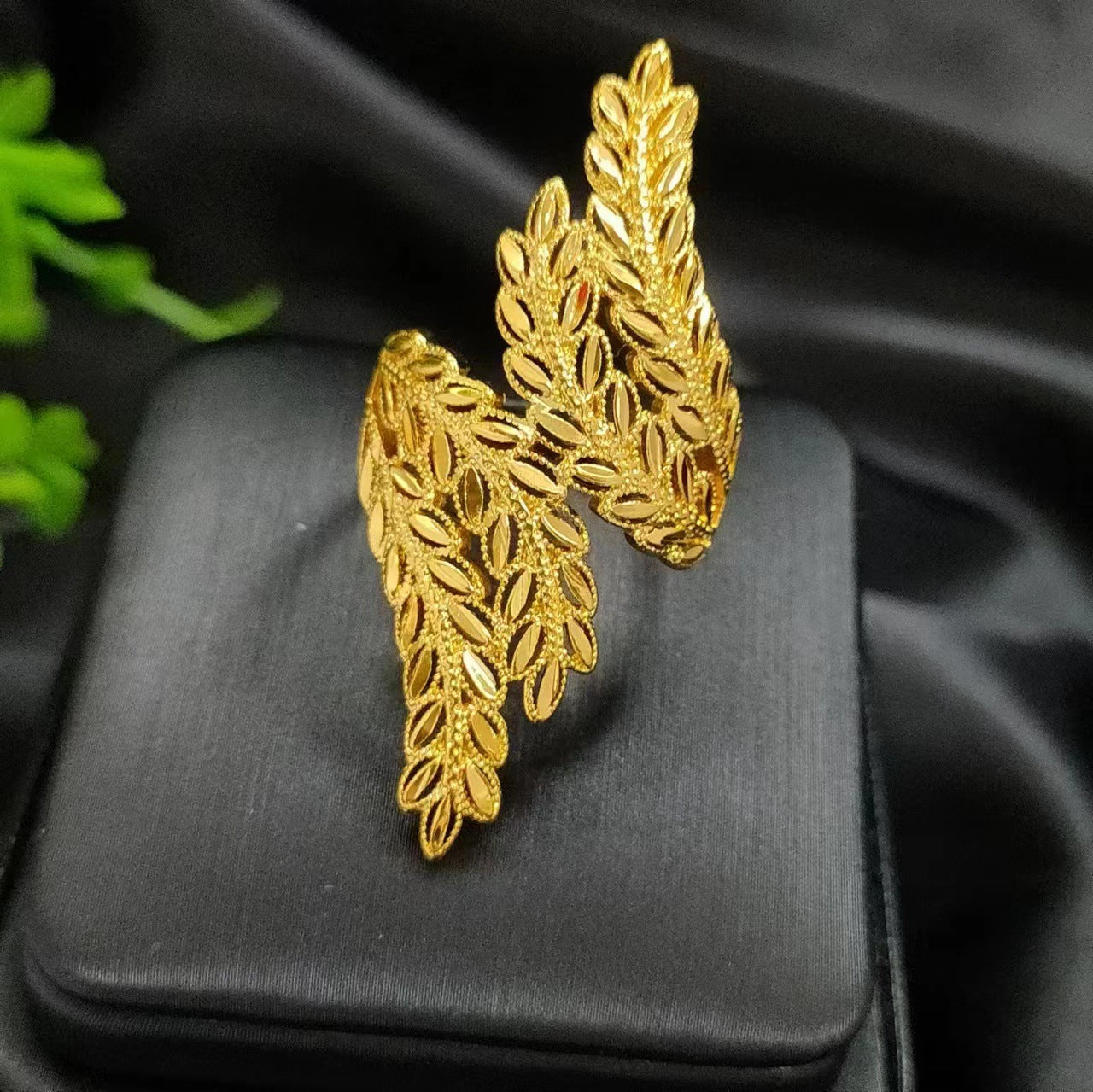 Women's Gold-plated Wheat Index Finger Does Not Fade Design Copper Ring