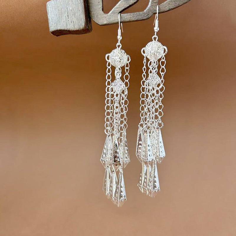 Sier Ethnic Style Peacock Retro Ear Hook Vintage Scenic Spot Earrings