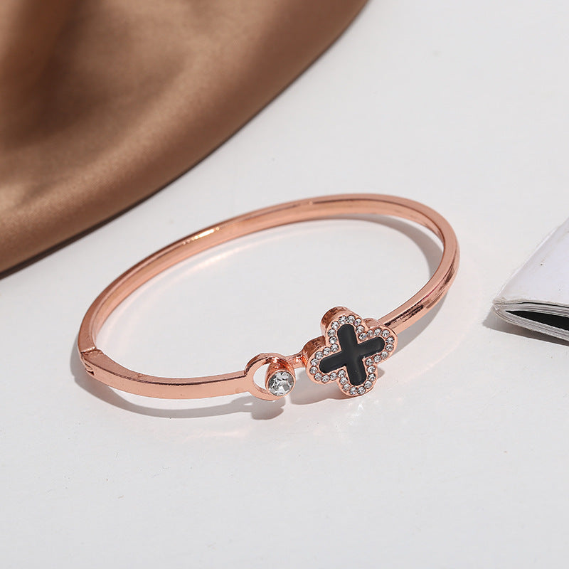 Women's Four-leaf Clover Lucky Sier Watch With Diamonds Do Bracelets
