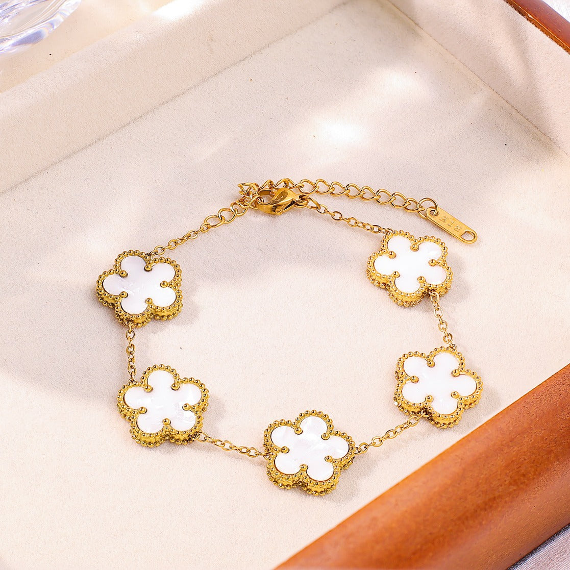 Five-leaf Flower Gold Plated Double-sided Fritillary Parthenocissus Grass Fashion Bracelets