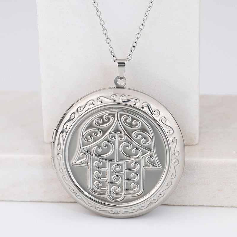 Steel Box Carved Personalized Creative Lucky Necklace