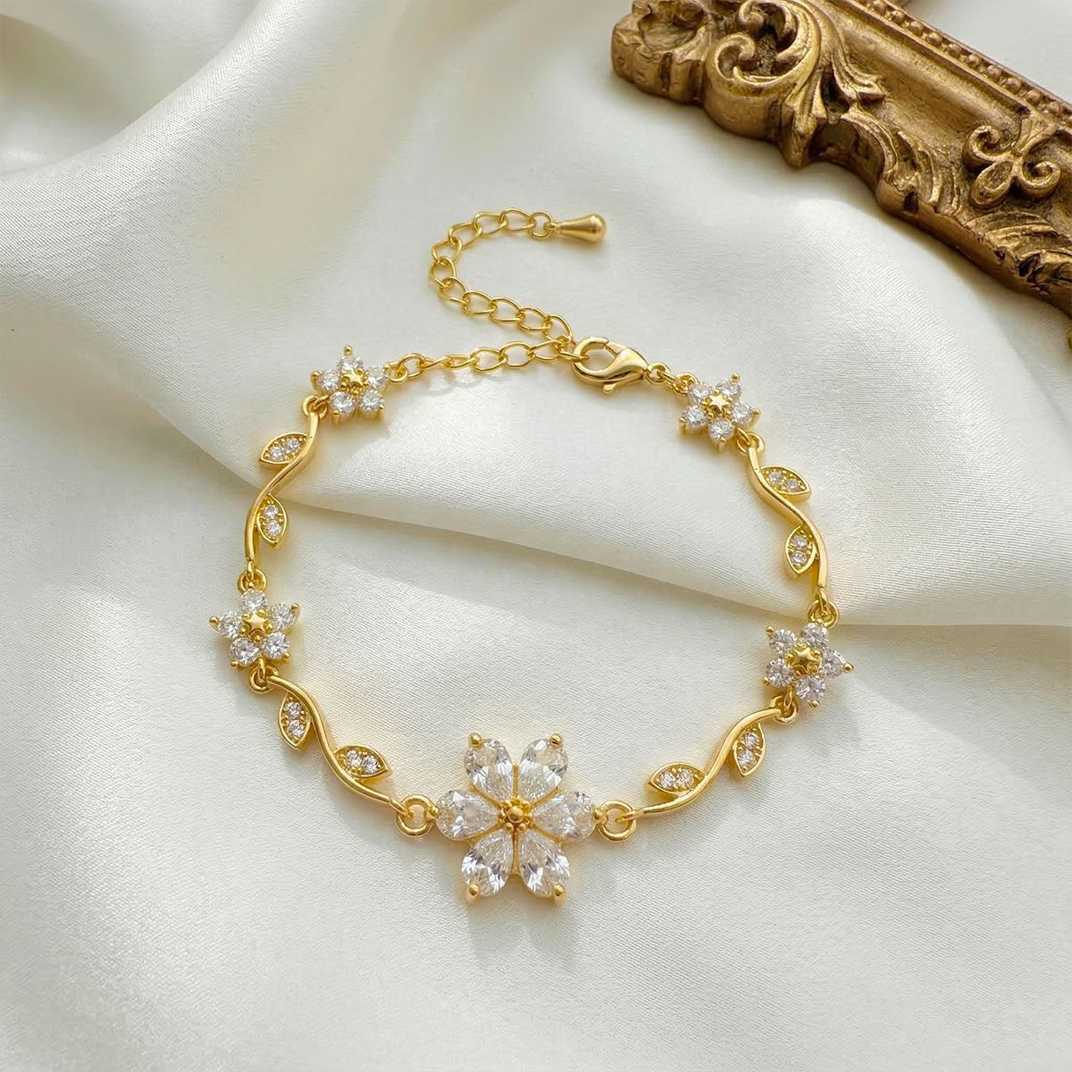 Style Flower Bow Tie Small Fresh Copper Inlaid Zircon High Bracelet