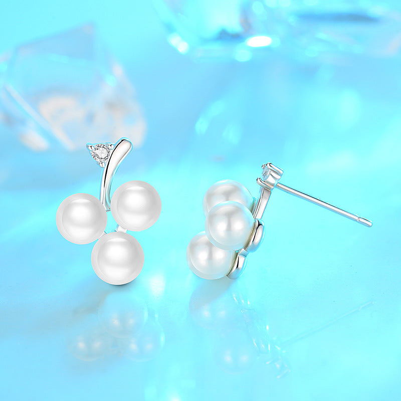 Women's Grape Pearl Sier Pin Stall Night Market Fashion Stud Earrings