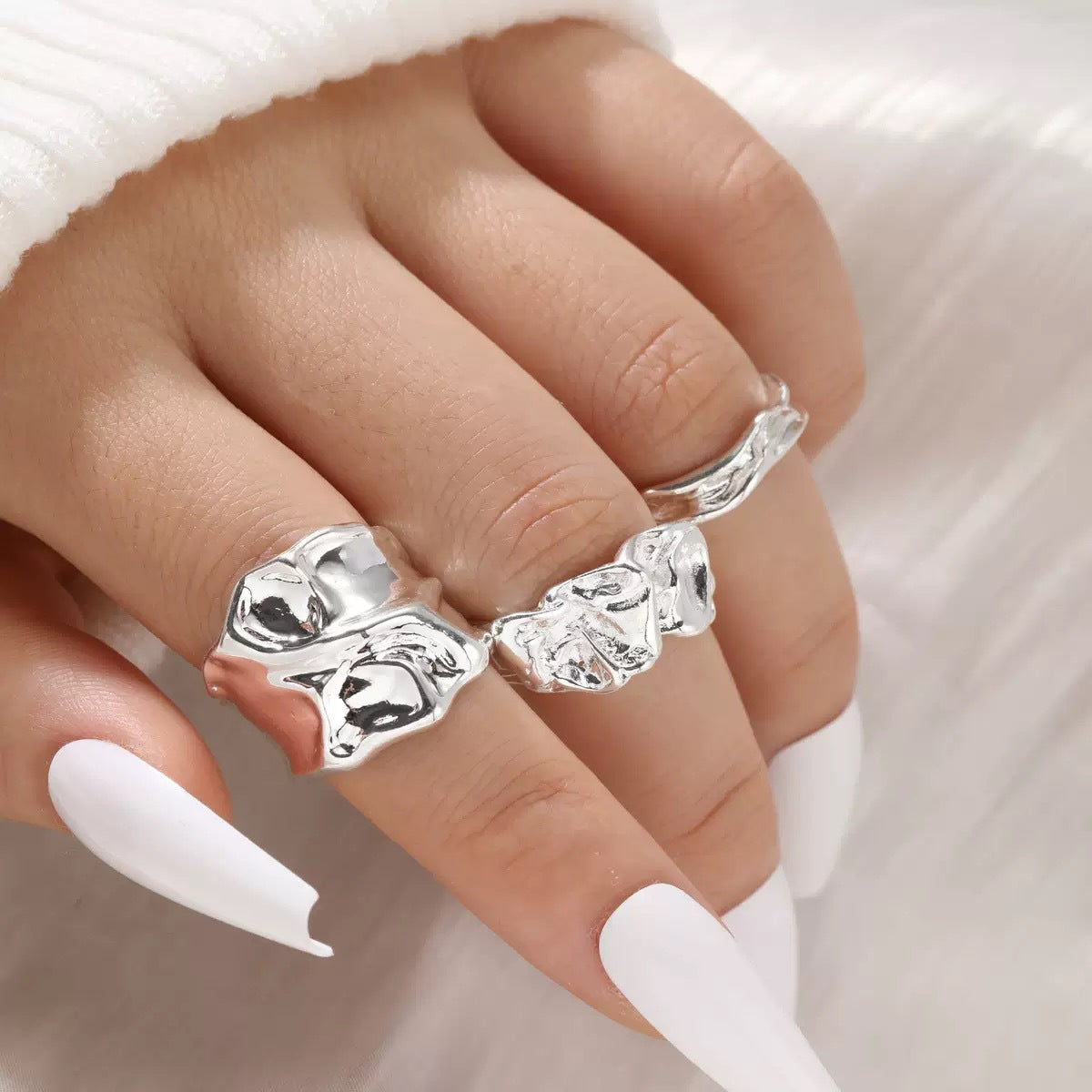 Hand Vintage Metal Geometry Irregular Diamond Ring