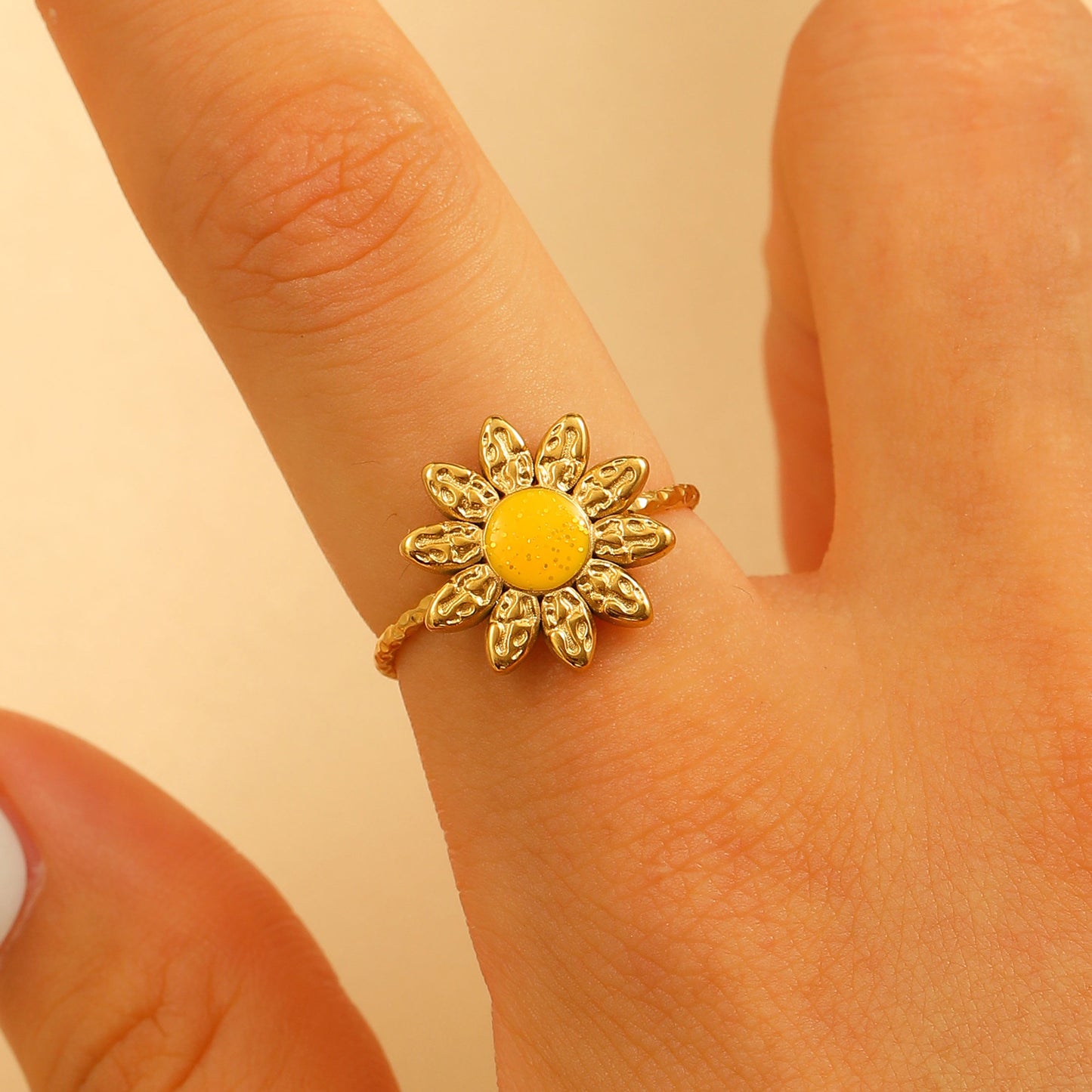 Steel Flower Leaf Female Exaggerated Personalized Hollow Ring