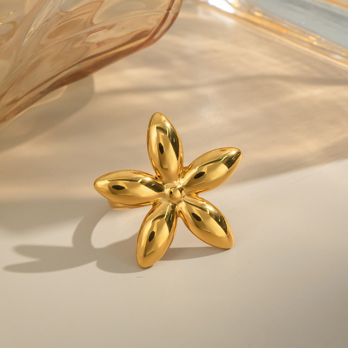 Stainless Steel Glossy Flower Open Gold High-grade Ring