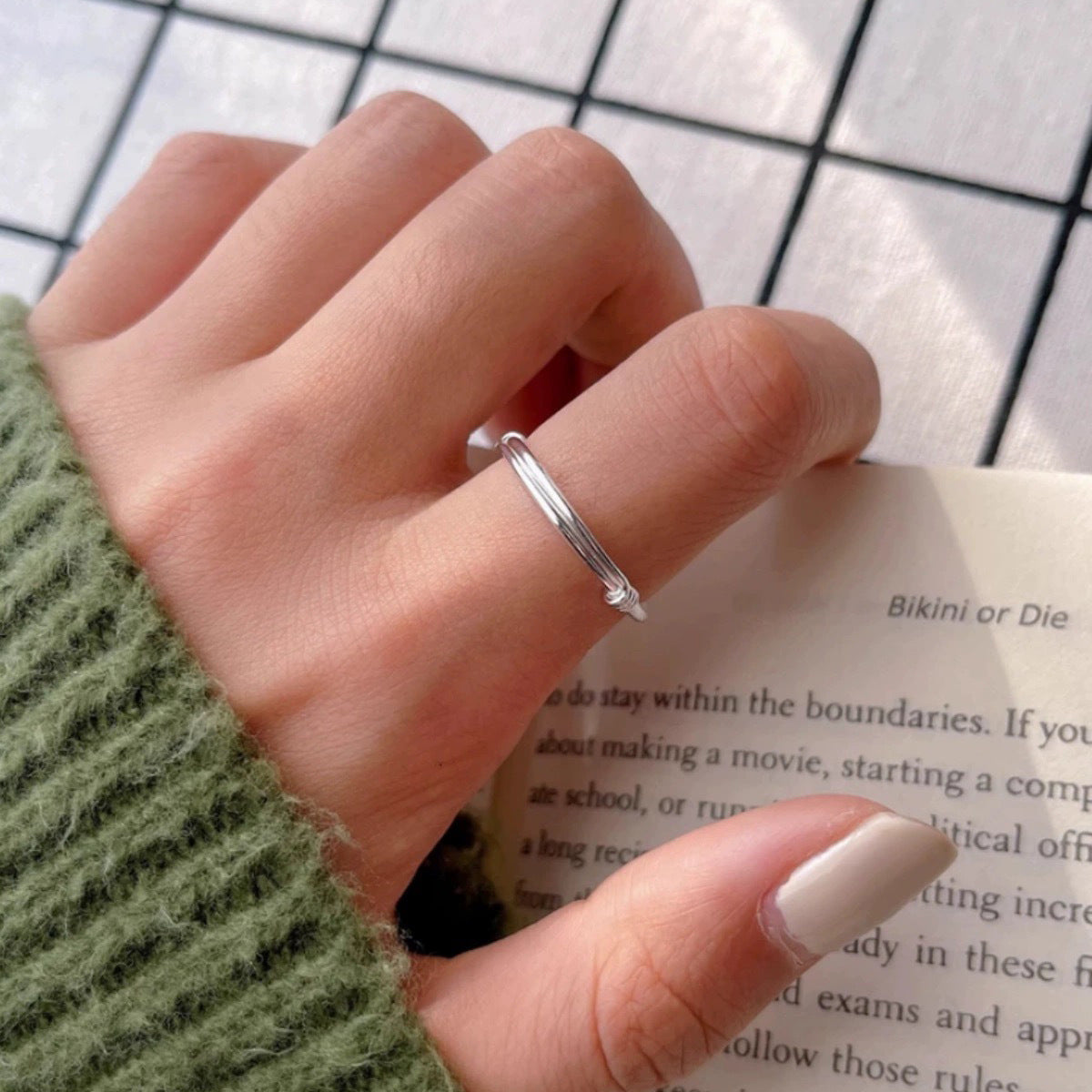 Women's & Men's Sier Minimalist Design Push-pull Nude Adjustable Rings