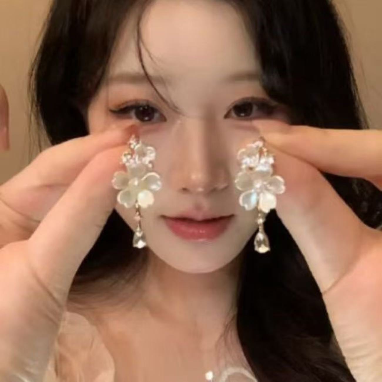 Luxury Pearl Water Drop Niche High Sense Temperament Fashion Earrings