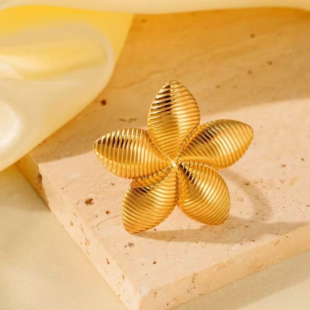 Style Flower Titanium Steel Female Personality Stylish Round Thread Gold Ring