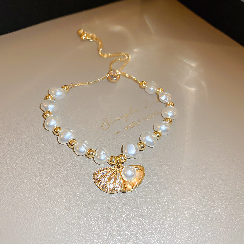 Women's Pearl Buckle French Fashion Design Retro Love Temperament Bracelets