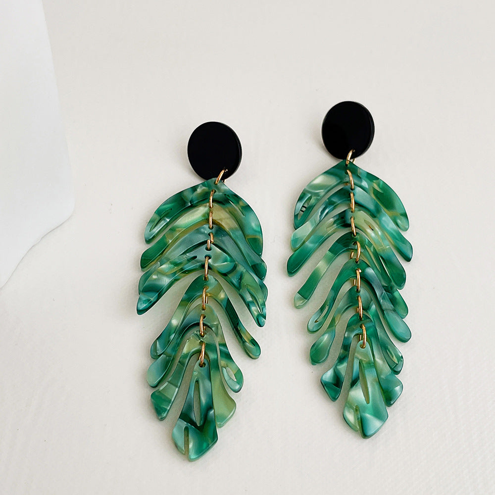 Leaf Shaped Female High Profile Retro Earrings