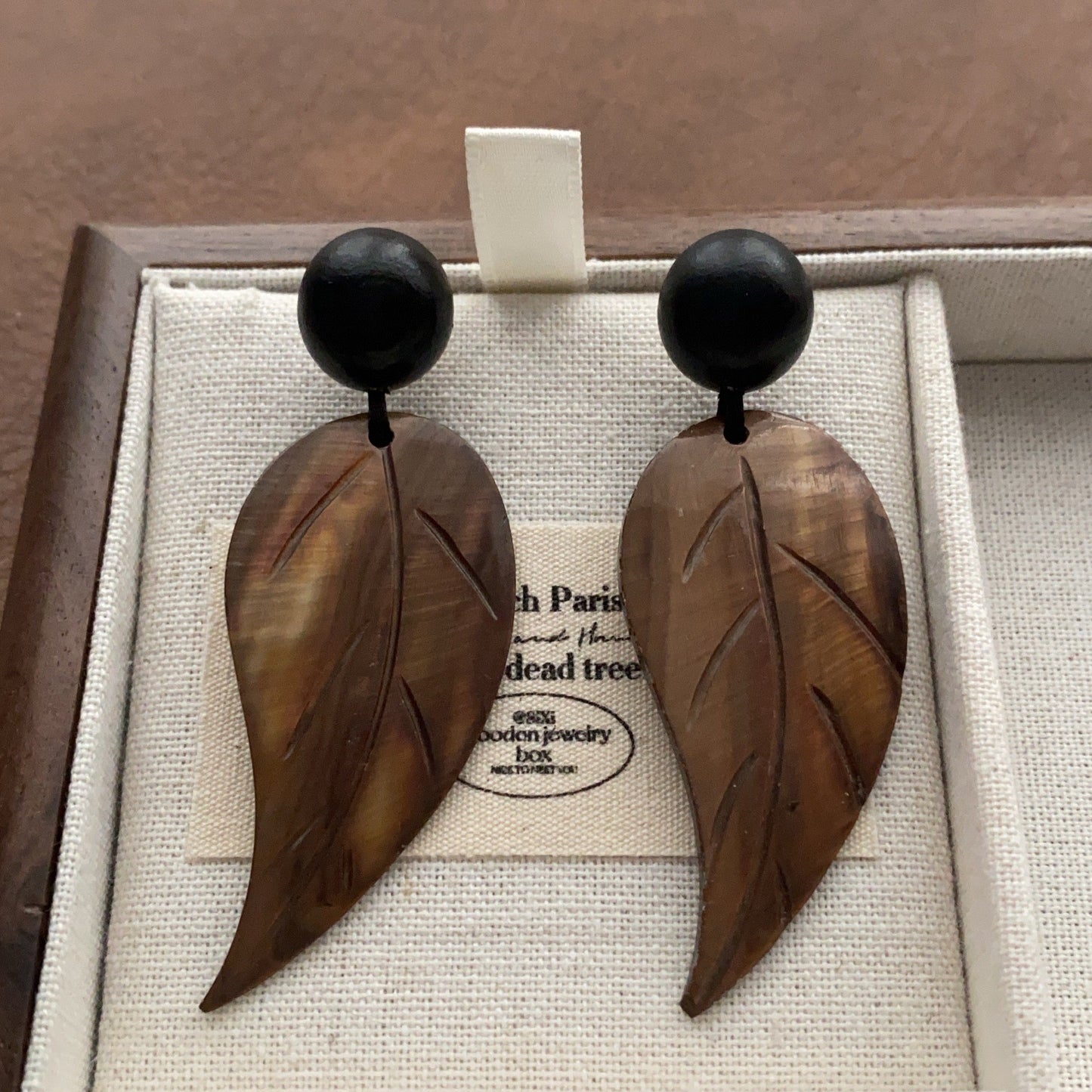 Solid Wood Fritillary Shell Geometric Eardrops Mild Luxury Retro Fashion Rings