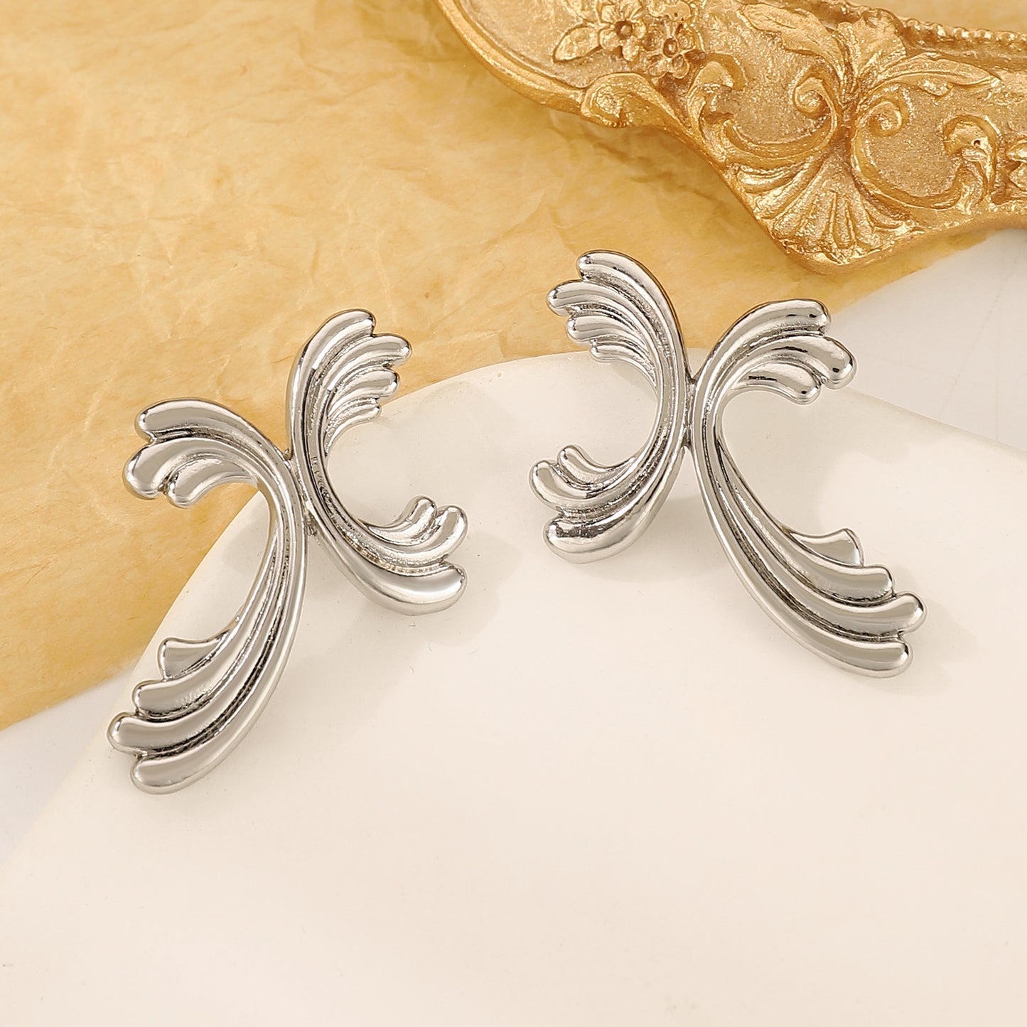 Elegance Retro Alloy Casting Cross Stripe Rings