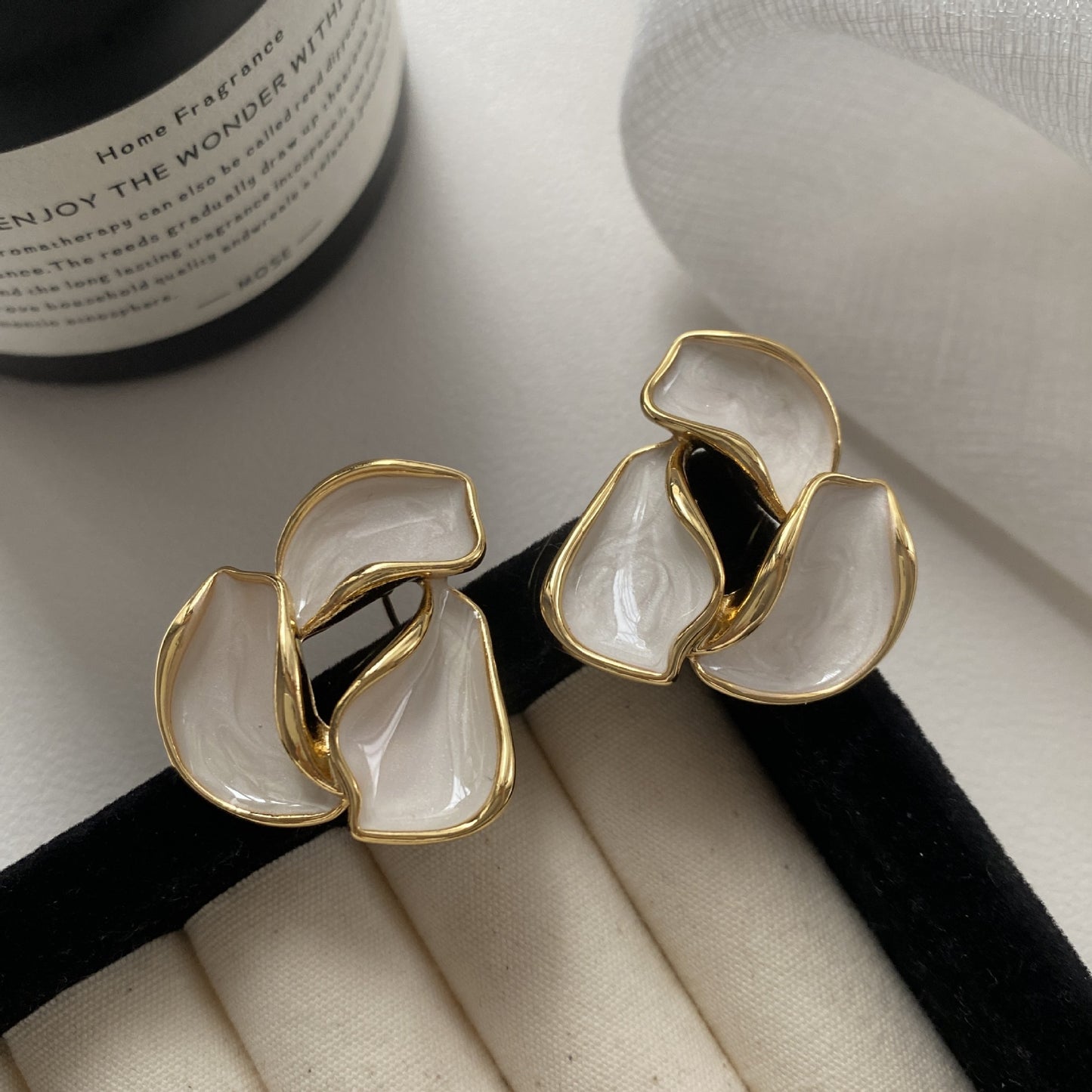 Temperament Exaggerated Drop Oil Round Sweet Simple Stud Earrings