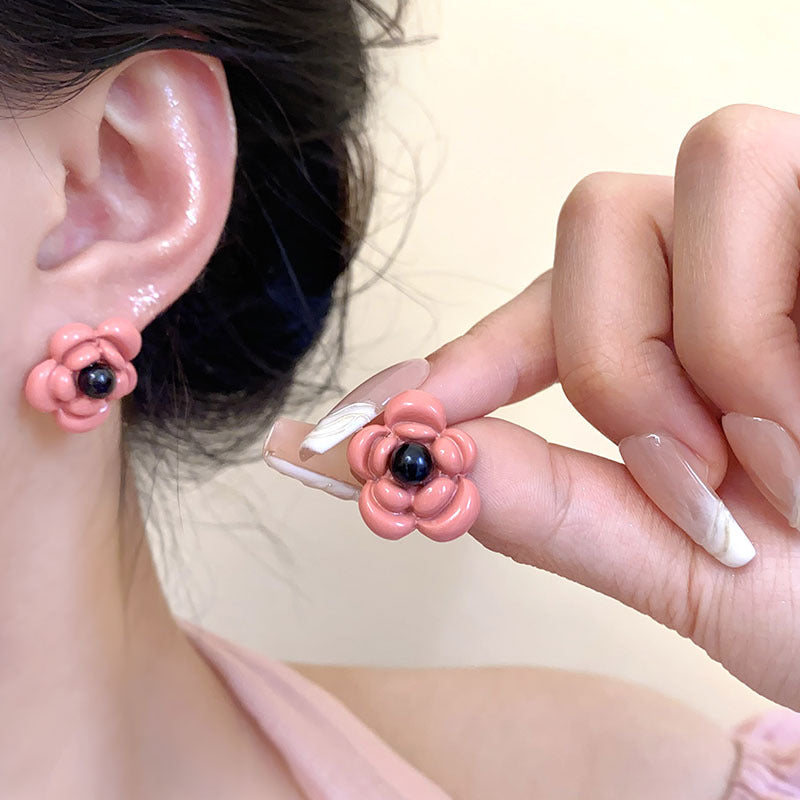 Women's Sier Needle Fresh Flower For Light Luxury Minority High-grade Pearl Stud Earrings