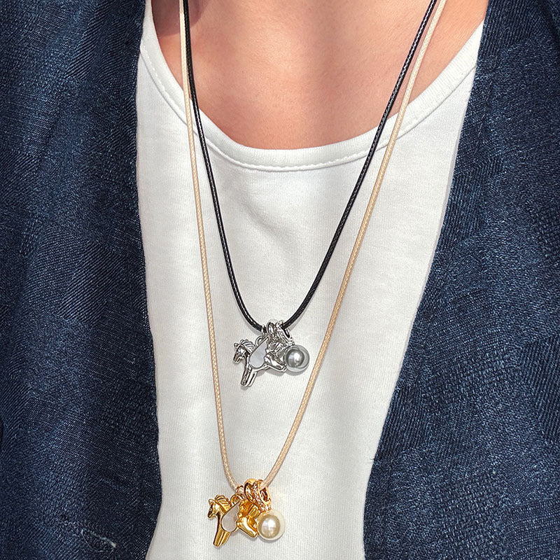 Women's Dripping Pony Pearl Life Personality Fashion Sweater Chain Light Luxury Necklace