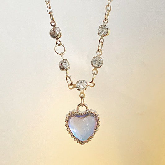 Colorful Moonstone Love Female Niche High-grade Light Luxury Clavicle Necklace